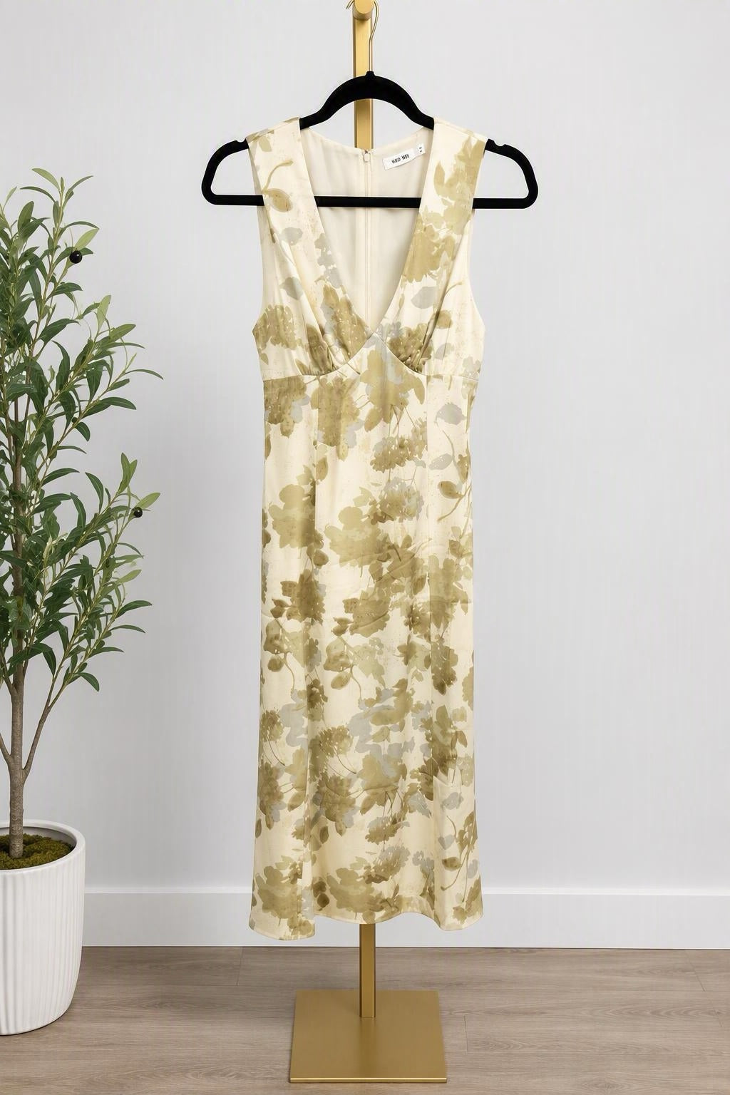 Mio Mei Cream & Gold Floral Midi Dress